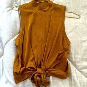 Lululemon crop top vintage